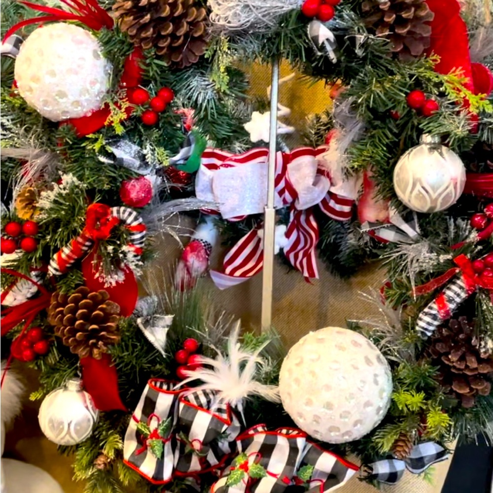Christmas Wreath Sale- Gorgeous red & black & white wreath. 15in/28 in exterior